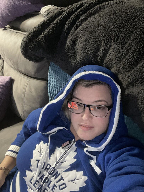 Candice B. in the Grenouillère LNH des Maple Leafs de Toronto